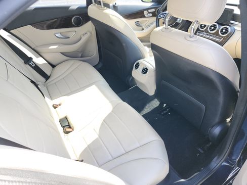 Used 2019 Mercedes-Benz C 300 4MATIC Sedan image 22