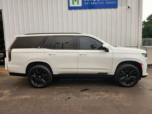 Used 2022 Cadillac Escalade Sport w/ Touring Package AWD/4WD image 6