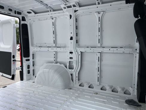 Used 2025 RAM ProMaster 1500 image 25