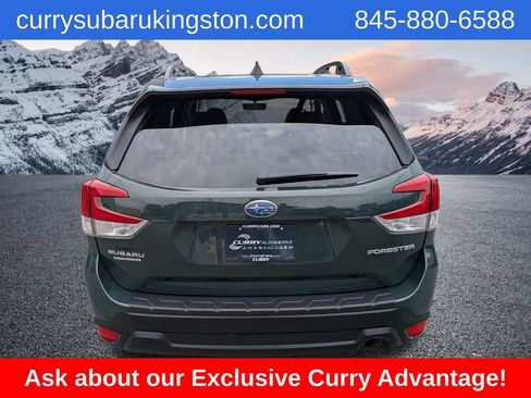 Used 2024 Subaru Forester Premium AWD/4WD image 4