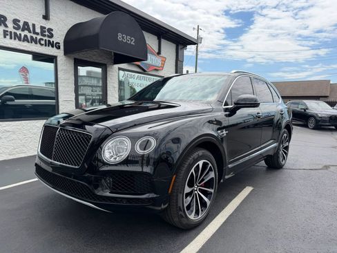 Used 2020 Bentley Bentayga AWD/4WD image 1