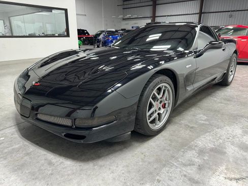 Used 2001 Chevrolet Corvette Z06 RWD image 9