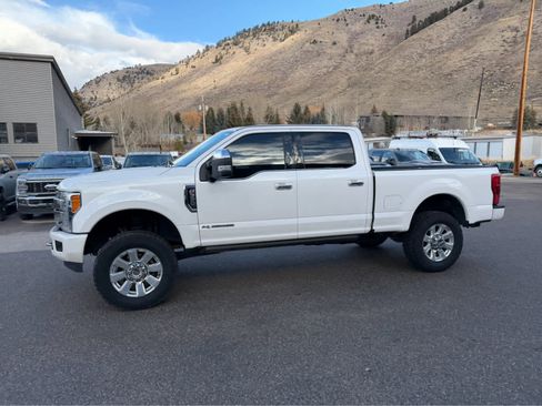 Used 2018 Ford F350 Platinum w/ Platinum Ultimate Package image 20