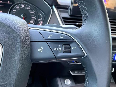 Used 2023 Audi Q5 2.0T Premium w/ Convenience Package image 24