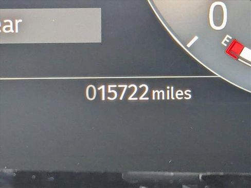 Certified 2024 Land Rover Range Rover Evoque S image 11