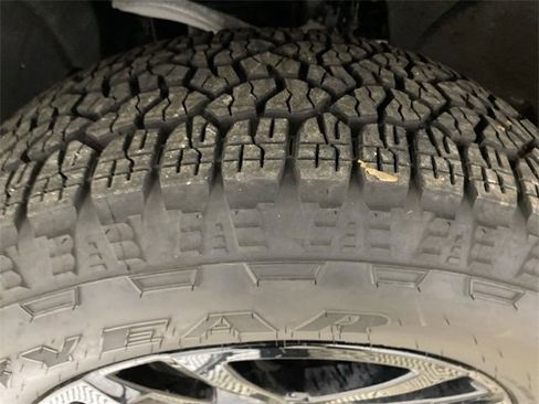 Used 2024 Chevrolet Silverado 1500 RST w/ Convenience Package II image 23