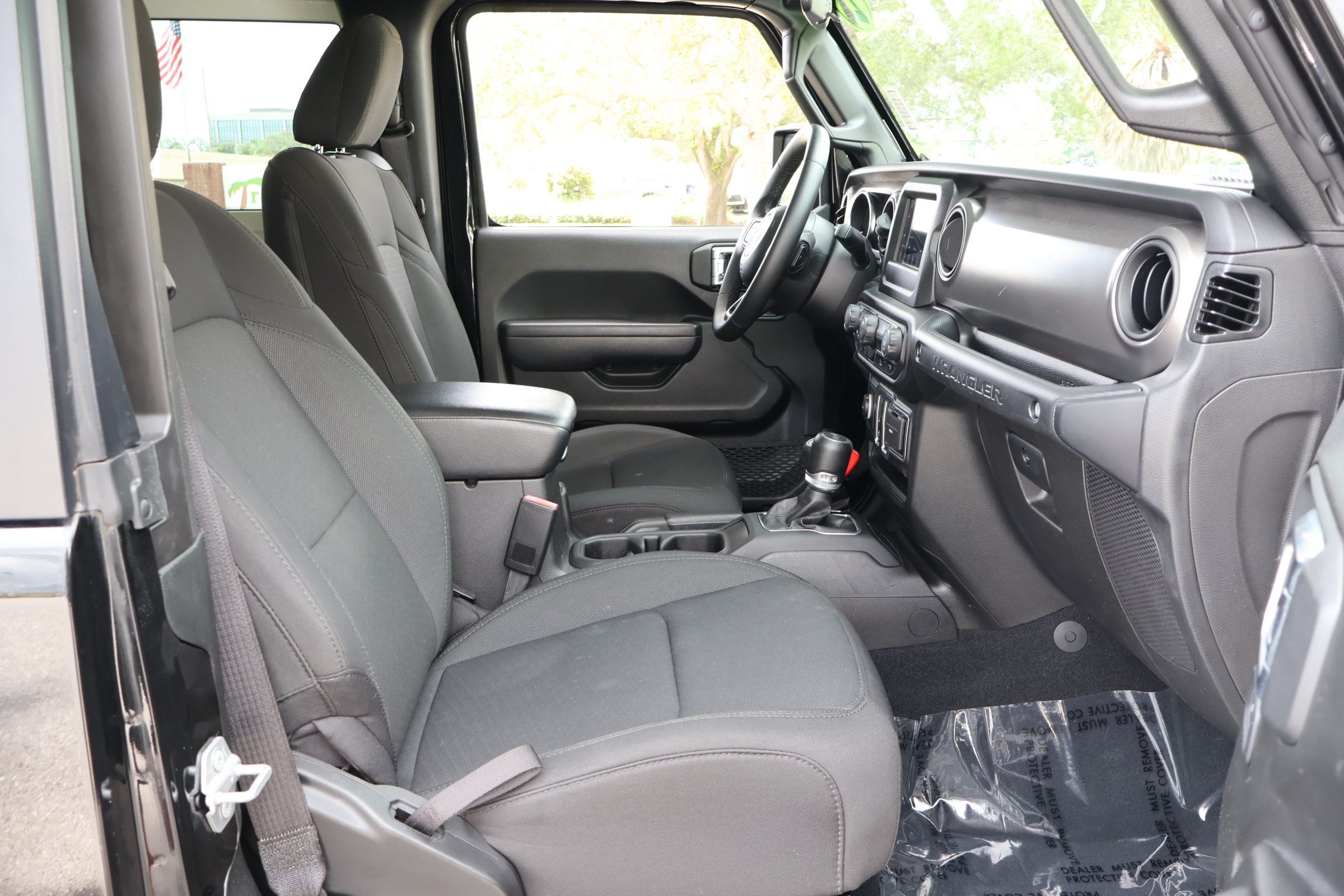 Used 2022 Jeep Wrangler Sport AWD/4WD image 17