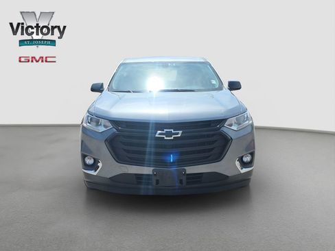 Used 2019 Chevrolet Traverse LS w/ LPO, Blackout Package FWD image 2