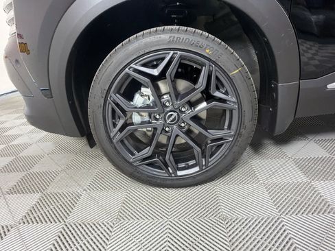 New 2026 Nissan Kicks SR FWD image 10