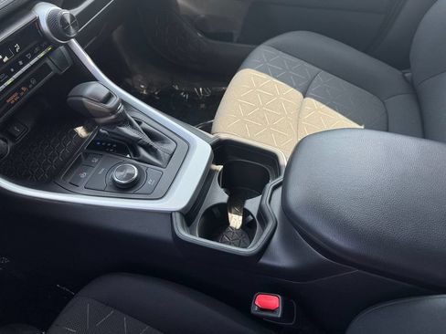 Used 2020 Toyota RAV4 XLE w/ All Weather Liner Package AWD/4WD image 26