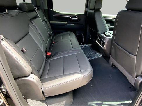Used 2024 GMC Sierra 1500 SLT AWD/4WD image 19