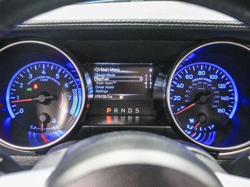 Used 2022 Ford Mustang Premium RWD image 30