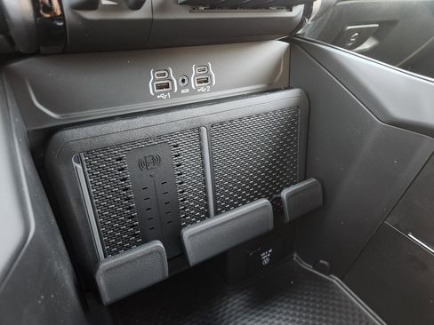 New 2026 RAM 1500 Laramie w/ Night Edition AWD/4WD image 5