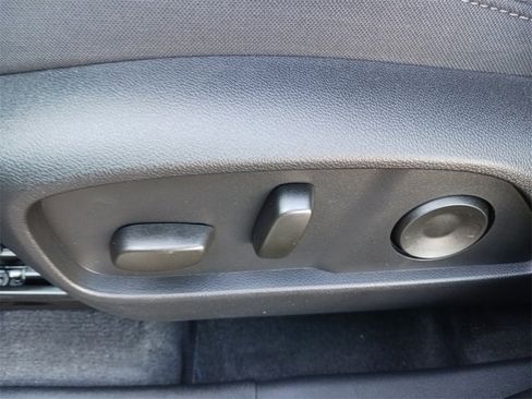 New 2026 Chevrolet Equinox LT image 29