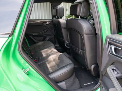 Used 2023 Porsche Macan GTS image 36