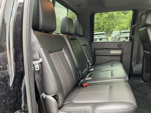 Used 2016 Ford F250 Lariat w/ Lariat Ultimate Package AWD/4WD image 35