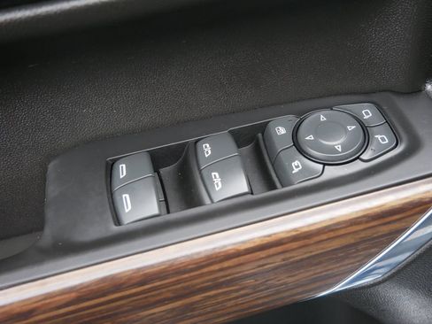Used 2021 Chevrolet Silverado 1500 High Country AWD/4WD image 18