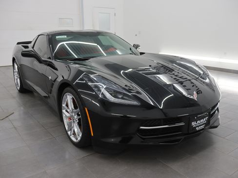 Used 2014 Chevrolet Corvette Stingray Coupe w/ 3LT Preferred Equipment Group RWD image 2