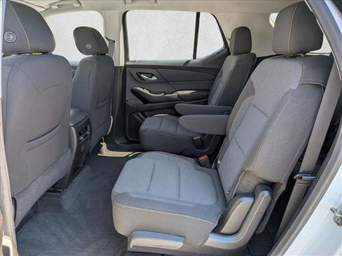 Used 2020 Chevrolet Traverse LT FWD image 21