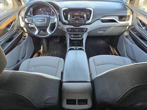 Used 2020 GMC Terrain SLE w/ Driver Convenience Package image 16