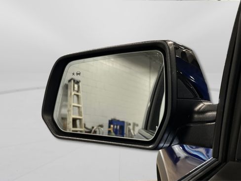 Used 2023 GMC Acadia AT4 w/ Technology Package image 14