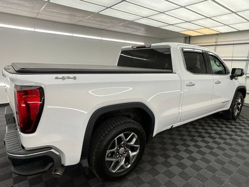 Used 2022 GMC Sierra 1500 SLT w/ SLT Convenience Package AWD/4WD image 22