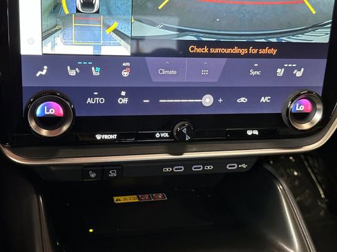 Used 2023 Lexus RZ 450e Premium w/ Technology Package image 24