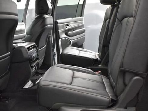New 2026 Jeep Grand Wagoneer Limited AWD/4WD image 10