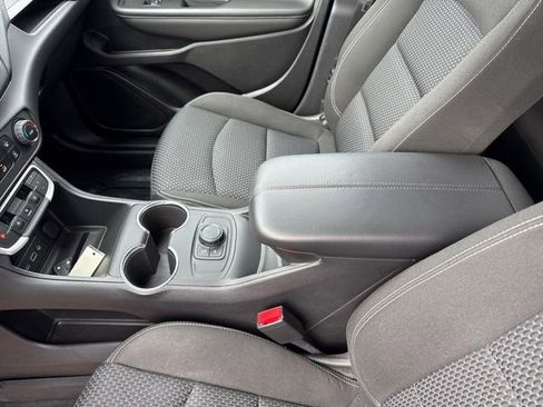 Used 2023 GMC Terrain SLE image 16