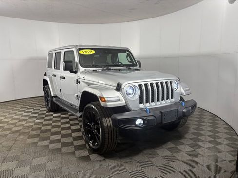 Used 2022 Jeep Wrangler Unlimited Sahara w/ Cold Weather Group image 7