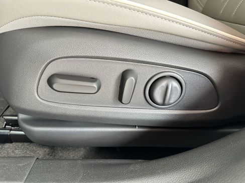 New 2025 Buick Envista Avenir image 14