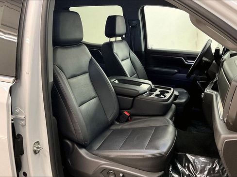 Used 2024 GMC Sierra 1500 SLT AWD/4WD image 6