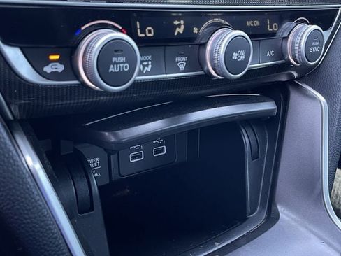 Used 2021 Honda Accord Sport image 18