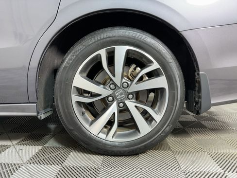 Used 2024 Honda Odyssey Touring image 11