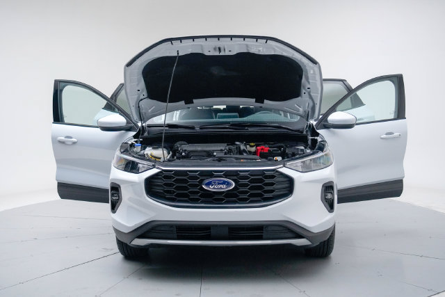 Used 2025 Ford Escape ST-Line Select AWD/4WD image 17