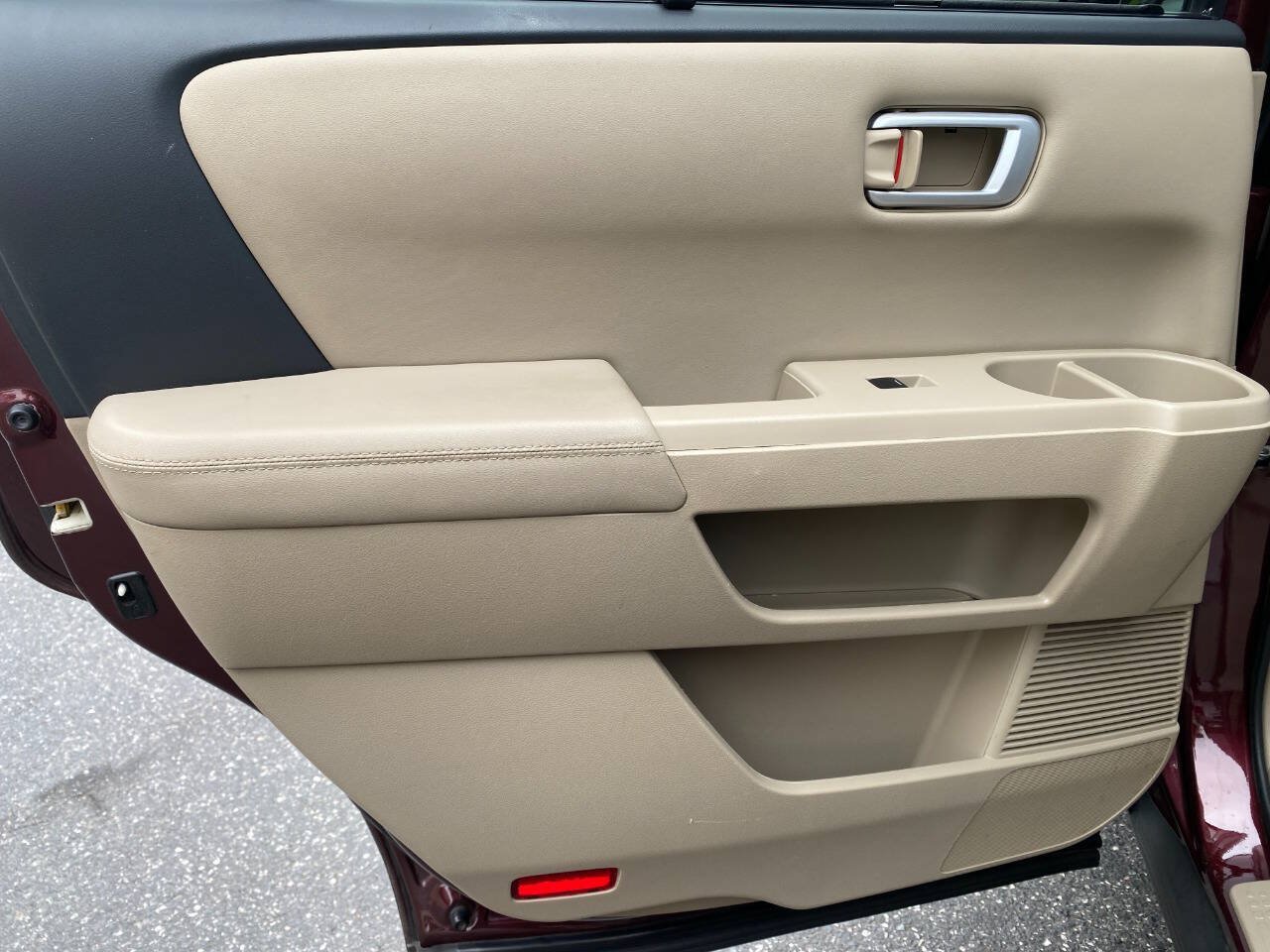 Used 2014 Honda Pilot Touring image 22