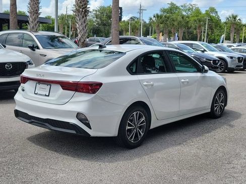 Used 2024 Kia Forte LXS FWD image 4