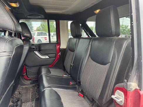 Used 2013 Jeep Wrangler Unlimited Sport AWD/4WD image 13