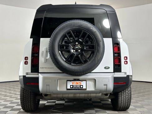 Used 2023 Land Rover Defender 110 S AWD/4WD image 29