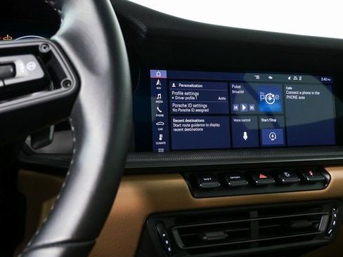 Certified 2020 Porsche 911 Carrera 4 image 13