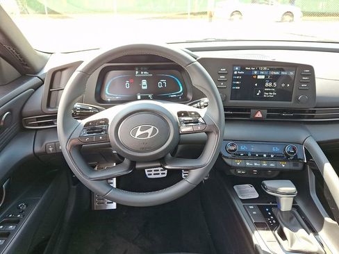 New 2026 Hyundai Elantra SEL Sport Premium FWD image 8