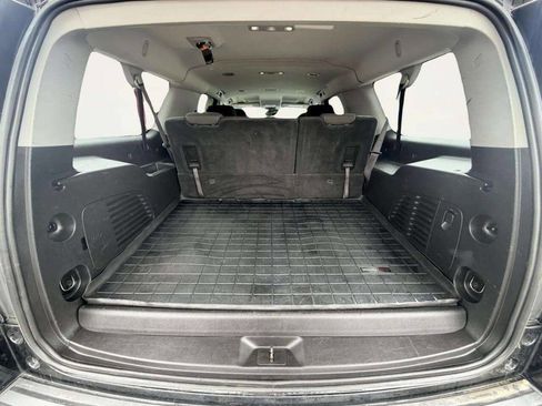 Used 2016 GMC Yukon XL SLE w/ Enhanced Driver Alert Package AWD/4WD image 5