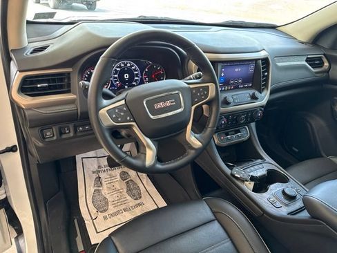 Used 2023 GMC Acadia Denali w/ Denali Technology Package AWD/4WD image 15
