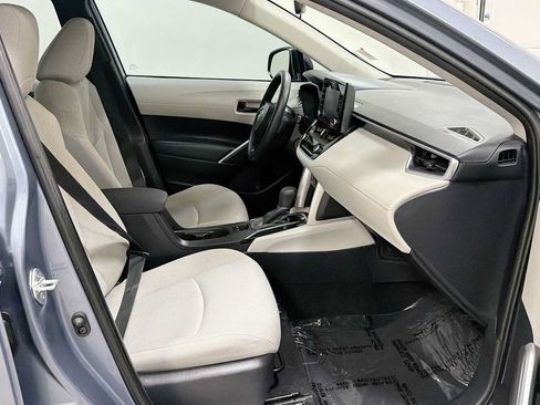 Certified 2022 Toyota Corolla Cross L FWD image 28