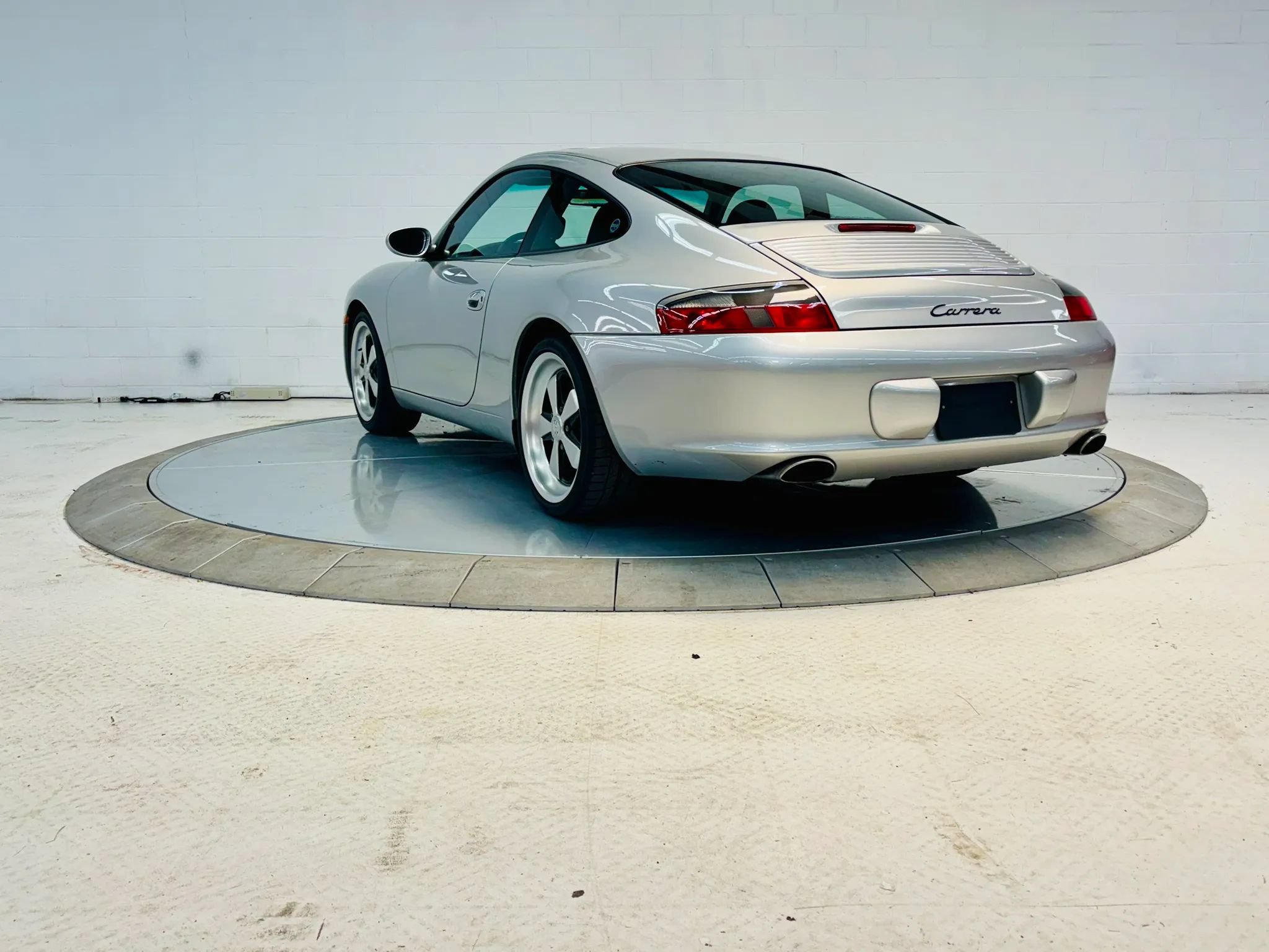 Used 2002 Porsche 911 GT3 RS image 36
