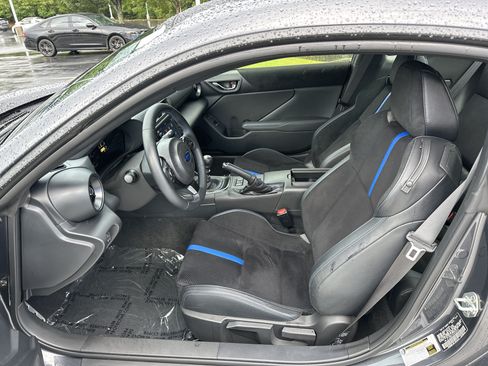 Used 2025 Subaru BRZ tS RWD image 16
