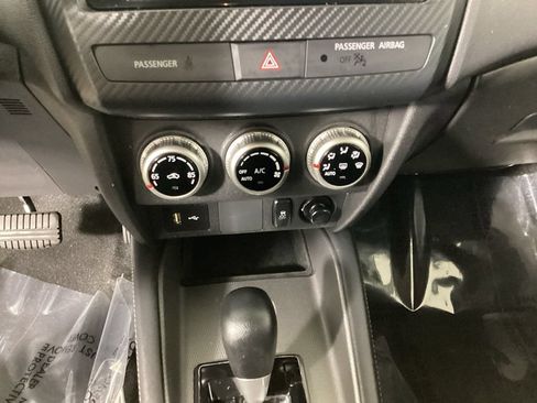 Used 2025 Mitsubishi Outlander Sport ES AWD/4WD image 19