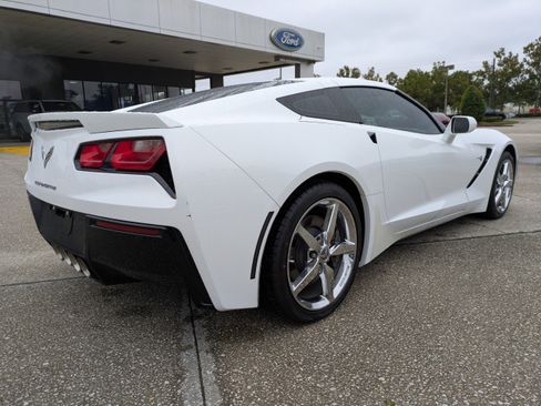 Used 2014 Chevrolet Corvette Stingray Coupe image 4
