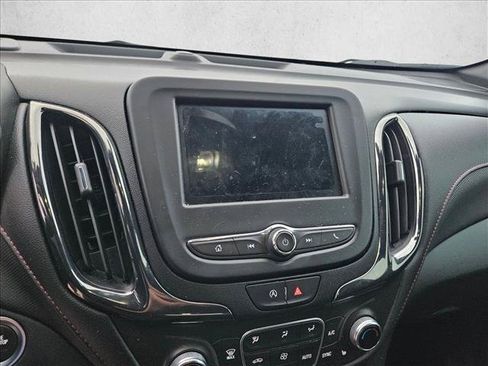 Used 2022 Chevrolet Equinox RS FWD image 13