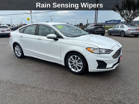 Used 2020 Ford Fusion SE FWD image 9